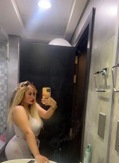 Manila Arabia (anal for extra) - puta in Dubai Photo 9 of 10