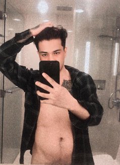 Manila Sausage - Male escort in Hong Kong Photo 1 of 5