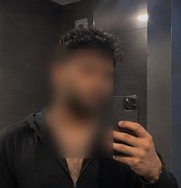 Manish Independent - Masajista in New Delhi