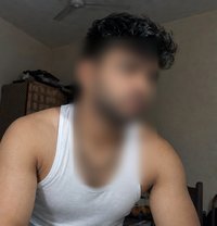 Manish Independent - Masajista in New Delhi