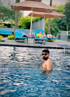 Manish - Male escort in Chennai Photo 2 of 3
