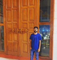 Manish - Male adult performer in Gurgaon