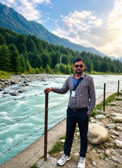 Manish - Male escort in Gurgaon Photo 2 of 3