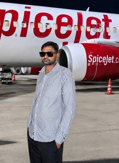 Manish - Acompañantes masculino in Gurgaon Photo 3 of 3