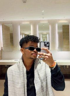 Manish - Acompañantes masculino in New Delhi Photo 15 of 22