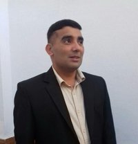 Manish Yadav - Intérprete masculino de adultos in Gurgaon