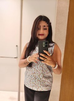 Manisha Independent Cam and Real Meet - escort in Kolkata Photo 5 of 9