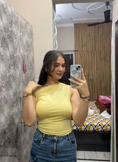 Manisha - escort in Chennai Photo 1 of 4