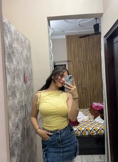 Manisha - escort in Chennai Photo 2 of 4