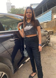 Manisha - escort in Mumbai Photo 2 of 2