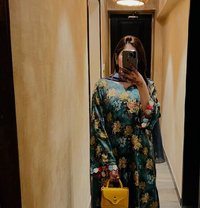 Manisha - puta in Pune
