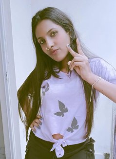 Manisha - escort in Mumbai Photo 1 of 3