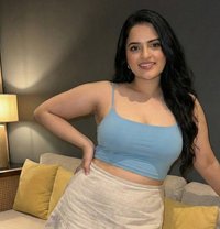 Manisha Kumari - puta in Candolim, Goa
