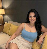 Manisha Kumari - puta in Candolim, Goa