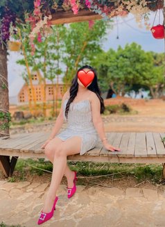 Ansha kc for hand cash service - puta in Kathmandu Photo 1 of 2