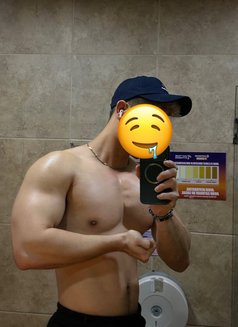 Manit - Male escort in New Delhi Photo 5 of 5