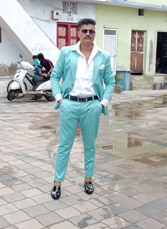 Manjeet - Acompañantes masculino in Vadodara Photo 3 of 4