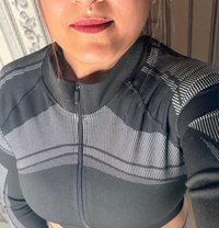 Manjeet Kaur real meet & cam - puta in New Delhi Photo 1 of 6