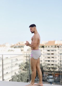 Manly Balkan Xl - Male escort in Dubai Photo 2 of 10