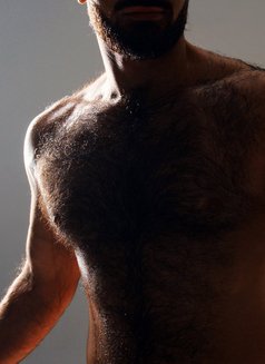 Manly | Discreet | Confidential - masseur in Dubai Photo 5 of 12