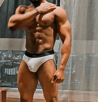 Manly hot - Male escort in Riyadh Photo 8 of 14