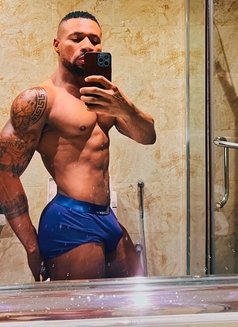 Manly hot - Male escort in Beirut Photo 21 of 23