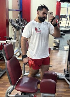 Manly - Male escort in Dubai Photo 9 of 9