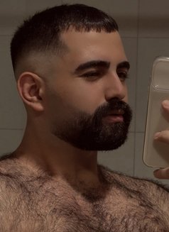 Manly - Male escort in Abu Dhabi Photo 5 of 7