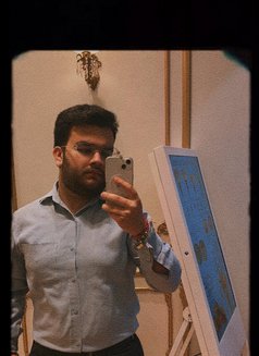 Mann - Male escort in Shimla Photo 1 of 2