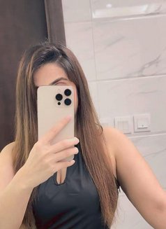 Mannat New Model in JVC - escort in Dubai Photo 6 of 8