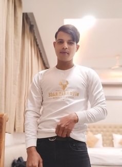 MANNU ESCORT FOR COUPLES N BOYS - Acompañantes masculino in Kolkata Photo 21 of 26