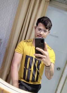 MANNU ESCORT FOR COUPLES N BOYS - Acompañantes masculino in Kolkata Photo 24 of 26