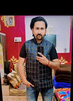 Mannu - Male escort in New Delhi Photo 7 of 8
