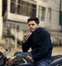 Mannu - masseur in New Delhi Photo 1 of 4