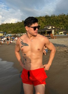 MANofCLASSZ - Male escort in Manila Photo 13 of 15