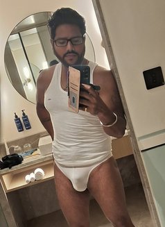 MANPREET CHOPRA - Male escort in Kolkata Photo 16 of 16
