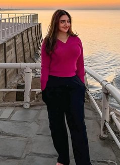 Manpreet - Masajista in Sharjah Photo 2 of 4