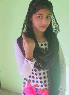 Manpreet Kaur - escort in New Delhi Photo 1 of 2