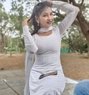 Manshi Arora ( Cam & Real Meet) - puta in Bangalore Photo 1 of 1