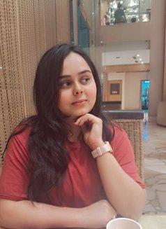 Manshi - puta in Phuket Photo 2 of 3