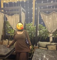 Mansi Cam or Realmeet - puta in New Delhi