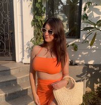 Mansi - escort in Dubai