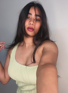 Mansi - escort in Kolkata Photo 2 of 2