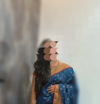 Mansi - puta in Pune