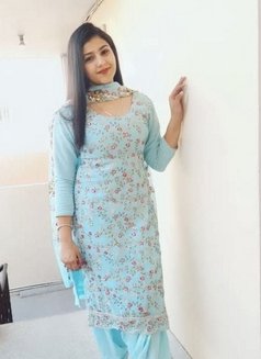 Mansi Jain - puta in Bangalore Photo 1 of 2