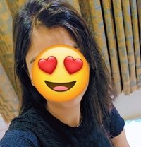 Mansi Genuine Queen Real Meet & Cam Show - puta in Bangalore Photo 1 of 4