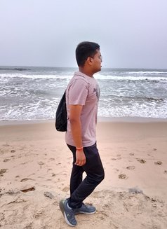 Manthan - Male escort in Kolkata Photo 3 of 6