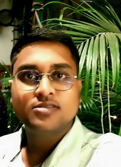 Manthan - Male escort in Kolkata Photo 4 of 6