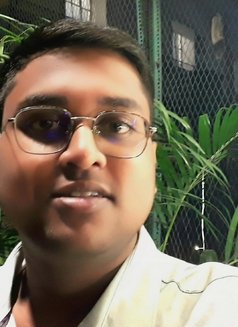 Manthan - Male escort in Kolkata Photo 5 of 6