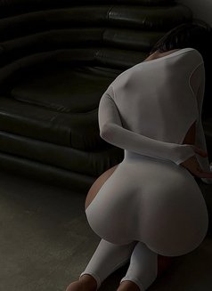 Manu - escort in Hong Kong Photo 9 of 15